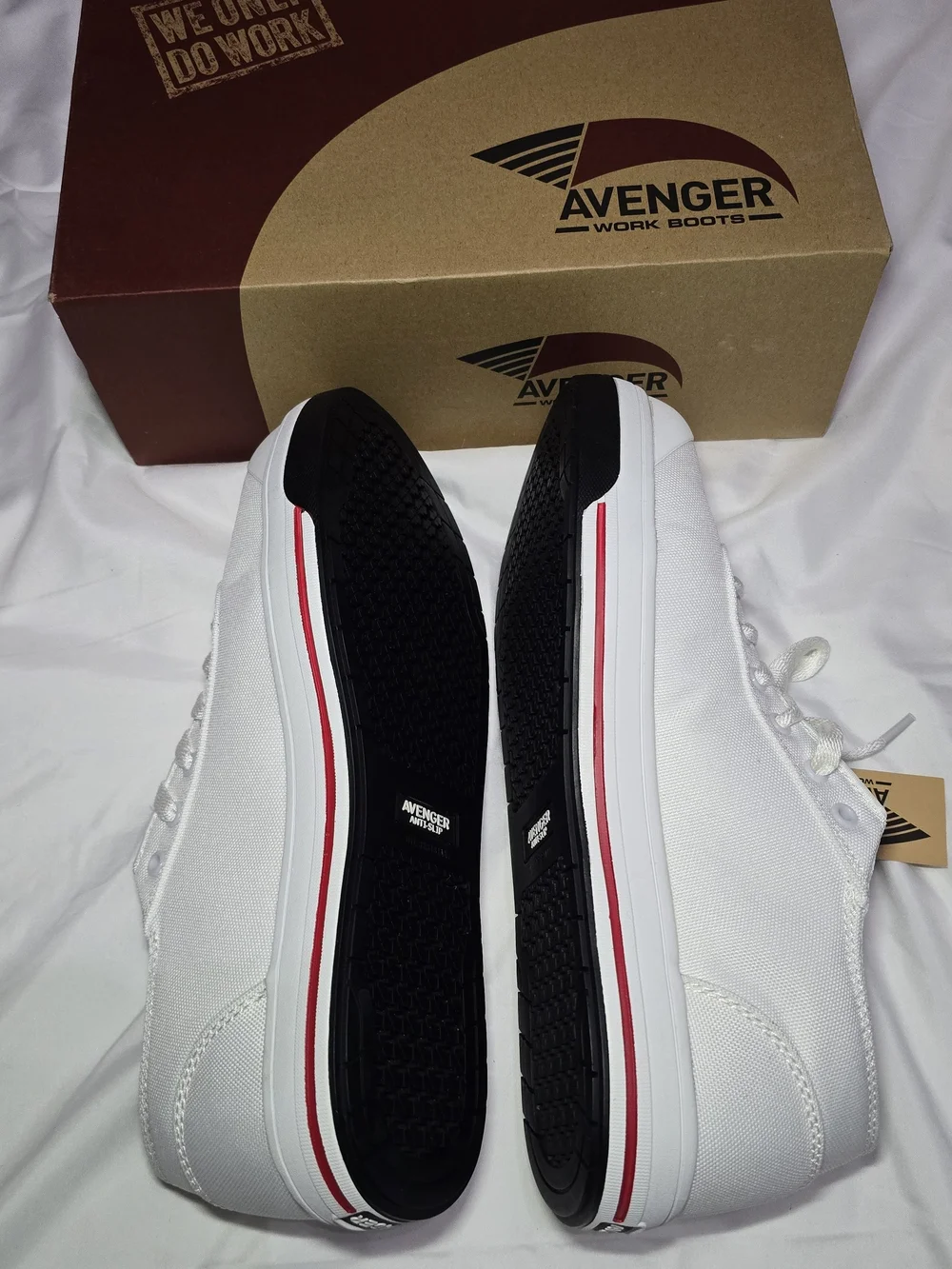 Avenger Men's White Work Sneakers